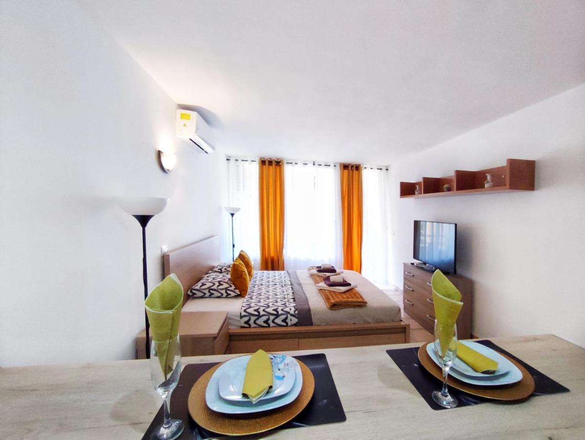 Chill Out Borinquen Apartment Playa de las Americas  Exterior photo